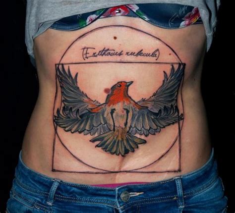 53 Tatuajes ingeniosos en el abdomen: Algunos。